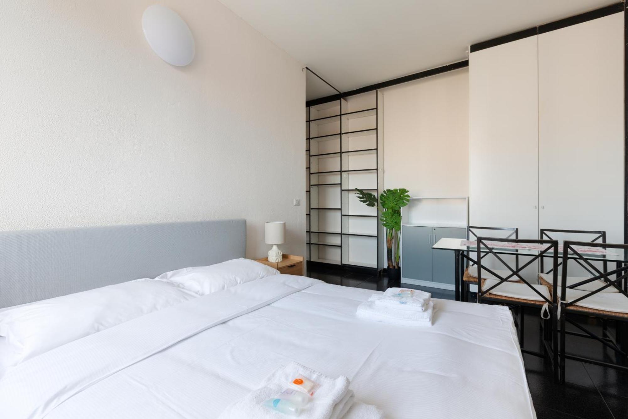 Corvetto M3 - Comfy Apt. With Balcony! Милан Экстерьер фото